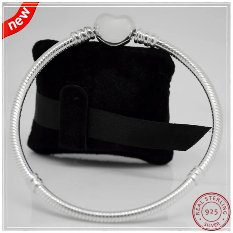 Romantic Twist Snake Chain Charm Bracelets for Women Popular Silver 925 Jewelry with Heart Clasp for Valentine's Day Gift FLB011
Romantic Twist Snake Chain Charm Bracelets for Women Popular Silver 925 Jewelry with Heart Clasp for Valentine's Day Gift FLB011