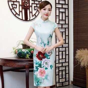 Oversized Chinese Women Vintage Rayon Summer Dress Elegant Print Flower Cheongsam Sexy Slim Stage Show Qipao Vestidos M-3XL
Oversized Chinese Women Vintage Rayon Summer Dress Elegant Print Flower Cheongsam Sexy Slim Stage Show Qipao Vestidos M-3XL