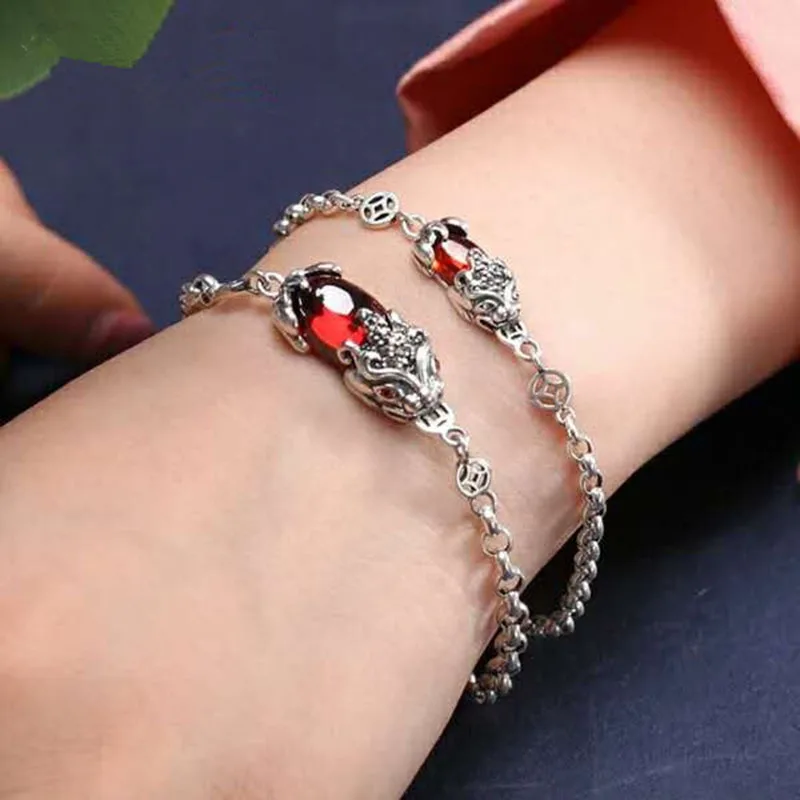 Pure 925 Sterling Silver Red Brave Troops Animal Bracelet for Women About 20cm Bracelet Ethnic Fashion Jewelry Birthday Gifts
Pure 925 Sterling Silver Red Brave Troops Animal Bracelet for Women About 20cm Bracelet Ethnic Fashion Jewelry Birthday Gifts