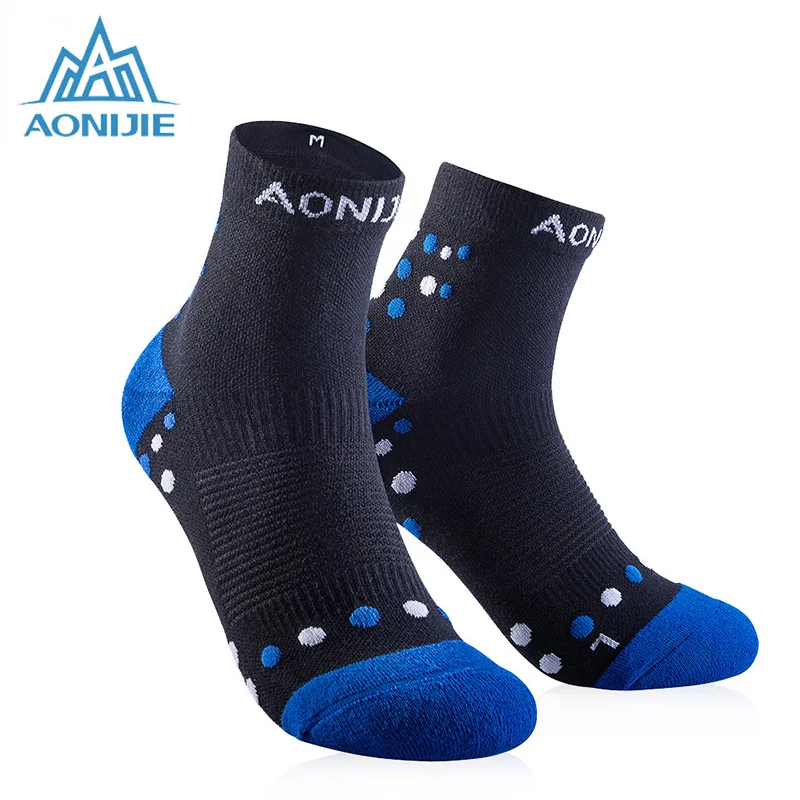AONIJIE Autumn and Winter Warm Sweat Thickened Skid Resistant Running Sports Socks for Men and Women
AONIJIE Autumn and Winter Warm Sweat Thickened Skid Resistant Running Sports Socks for Men and Women