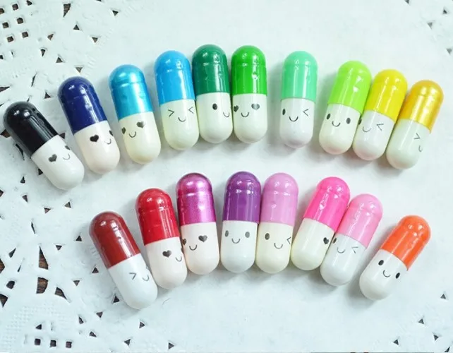 50pcs/lot Creative Love Pills Gift Rolls Pills Lucky Wishing Bottle Capsule Love Letter Stationery Paper Envelopes Mixed Color
50pcs/lot Creative Love Pills Gift Rolls Pills Lucky Wishing Bottle Capsule Love Letter Stationery Paper Envelopes Mixed Color