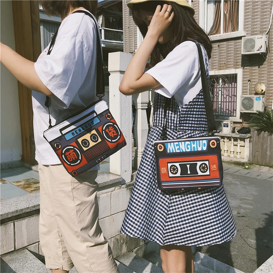 Harajuku Personalized Color Printing Women Shoulder Messenger Bag Retro Coin Purse Designer Mobile Phone Bag Travel Small Bags
Harajuku Personalized Color Printing Women Shoulder Messenger Bag Retro Coin Purse Designer Mobile Phone Bag Travel Small Bags