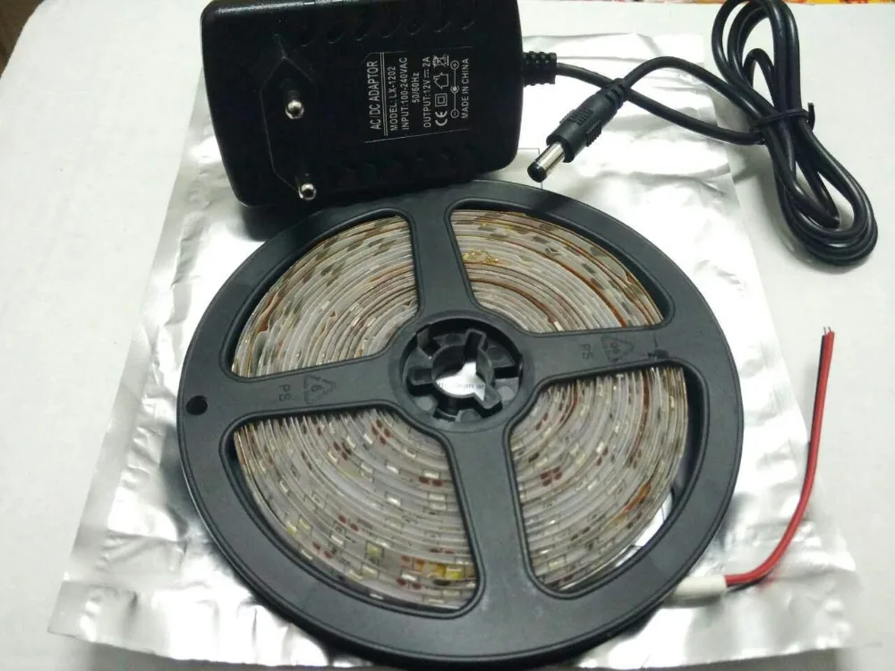 5M/set LED Strip Single Color Waterproof IP65 2835 SMD LED Light DC12V 60leds/m With 12V 2A EU US Power Supply Christmas Lamp
5M/set LED Strip Single Color Waterproof IP65 2835 SMD LED Light DC12V 60leds/m With 12V 2A EU US Power Supply Christmas Lamp