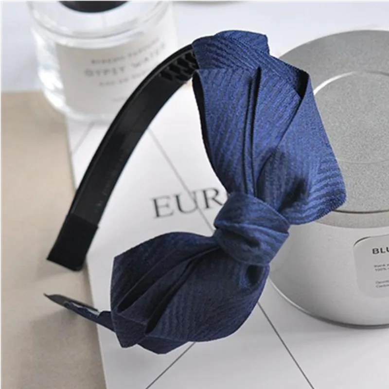 Navy Blue Side Bow Hairband Women Wide Toothed Hair Hoop Girls Hair Ornament Headband Women Hair Accessories Big Bow Headband
Navy Blue Side Bow Hairband Women Wide Toothed Hair Hoop Girls Hair Ornament Headband Women Hair Accessories Big Bow Headband