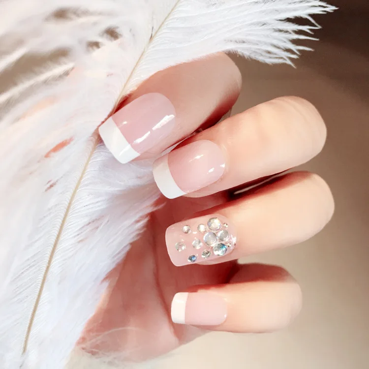 24pcs full false nails art products French nails, Mature fashion Fake nails (Contains no glue)
24pcs full false nails art products French nails, Mature fashion Fake nails (Contains no glue)