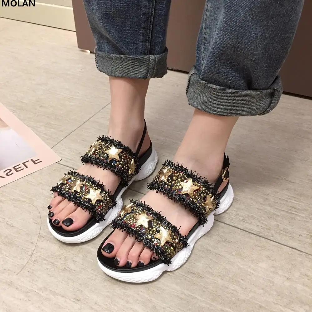 MOLAN Brand Designers 2019 Summer High Quality Luxury Crystal Rivet Bling Superstar Woman Flat Sandals Back Strap Shoes Woman
MOLAN Brand Designers 2019 Summer High Quality Luxury Crystal Rivet Bling Superstar Woman Flat Sandals Back Strap Shoes Woman