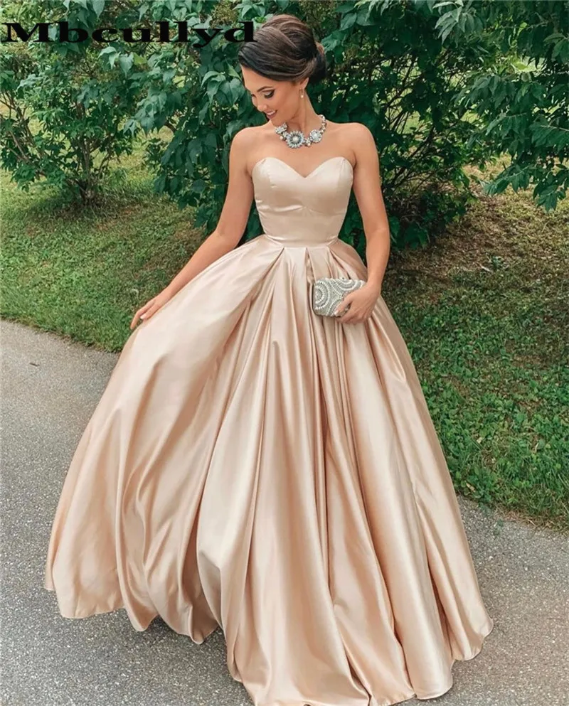 Mbcullyd Sweetheart Champange Prom Dresses Long Sexy Backless Formal Evening Dress Party For Women 2020 A-line robe de soiree
Mbcullyd Sweetheart Champange Prom Dresses Long Sexy Backless Formal Evening Dress Party For Women 2020 A-line robe de soiree