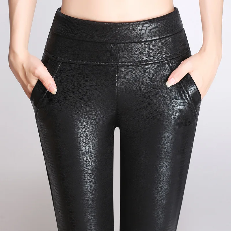 Fashion Winter Lady Warm Crocodile Leather Pants Fleece Women Street Black Pocket Thick Comfort Pencil Pants Skinny For Female
Fashion Winter Lady Warm Crocodile Leather Pants Fleece Women Street Black Pocket Thick Comfort Pencil Pants Skinny For Female