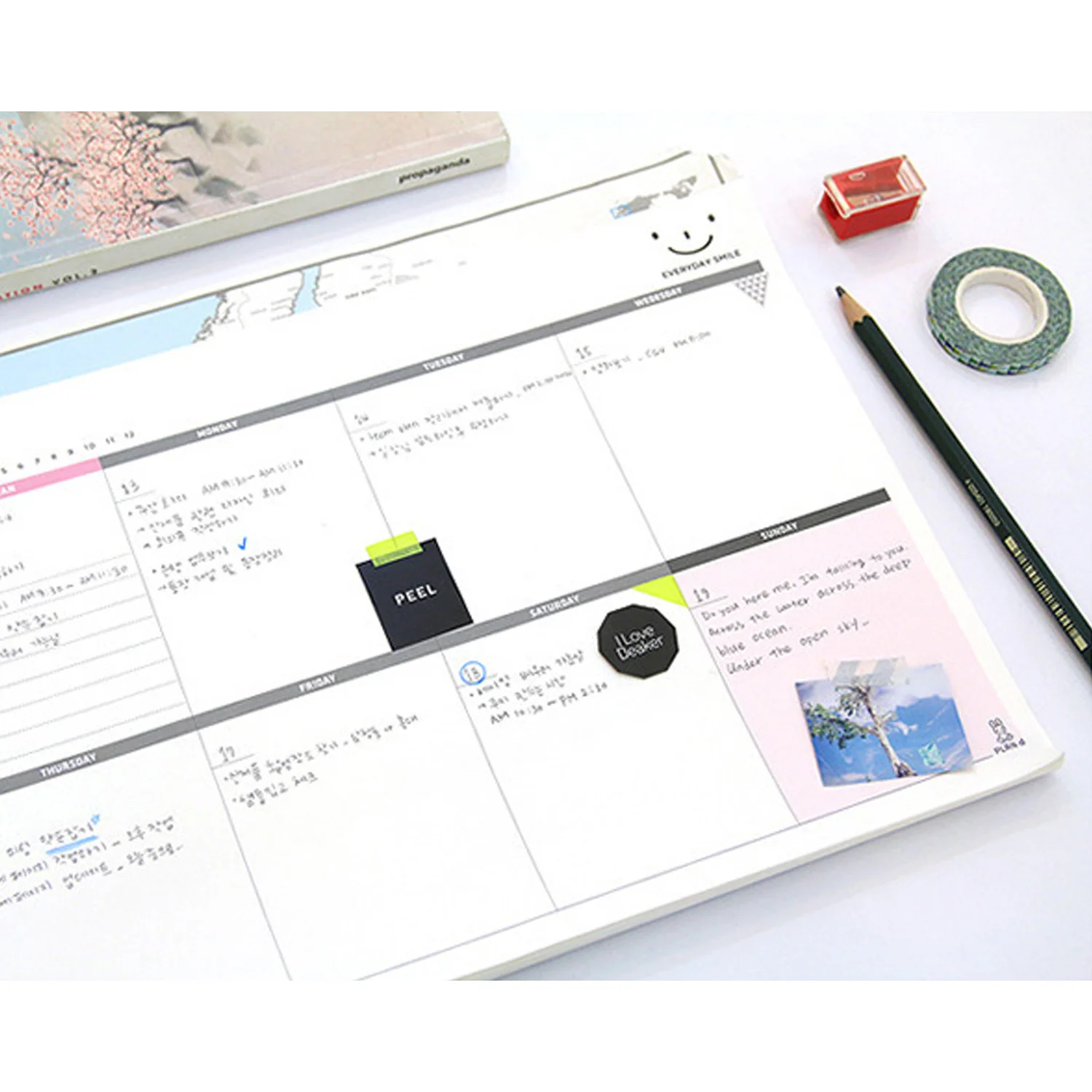 52 Sheets A4 Tearable Desktop Weekly Planner Calendar Notepad for Home School Office
52 Sheets A4 Tearable Desktop Weekly Planner Calendar Notepad for Home School Office