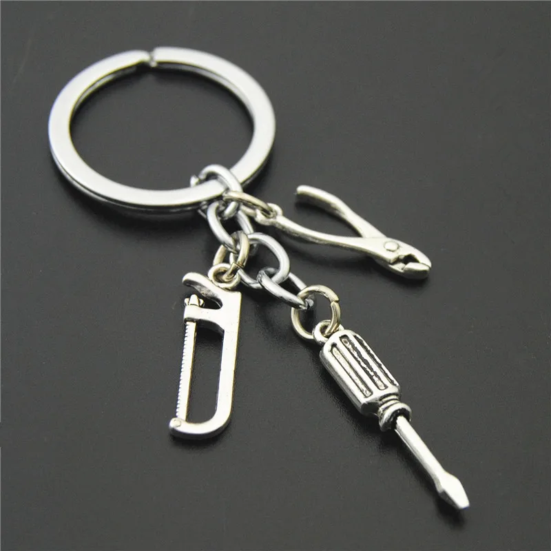 1pcs Tools Jewelry KeyChains Saw Screwdriver Pliers Charms Pendant Key Ring For Men Gift
1pcs Tools Jewelry KeyChains Saw Screwdriver Pliers Charms Pendant Key Ring For Men Gift