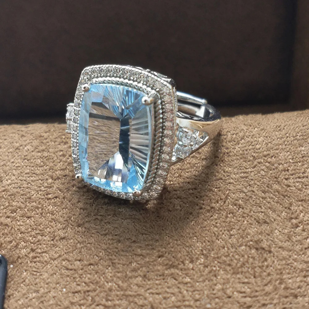 FLZB ,Big sky blue topaz design 10*14mm 8.05ct , fashion women jewelry 925 sterling silver ring for wedding /party /engagement
FLZB ,Big sky blue topaz design 10*14mm 8.05ct , fashion women jewelry 925 sterling silver ring for wedding /party /engagement