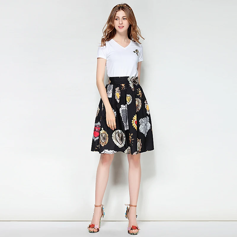 Milan Runway New High Quality 2018 Spring Summer Women'S Clothing Fashion Pair Boho Beach Vintage Elegant Chic Print Half Skirt
Milan Runway New High Quality 2018 Spring Summer Women'S Clothing Fashion Pair Boho Beach Vintage Elegant Chic Print Half Skirt