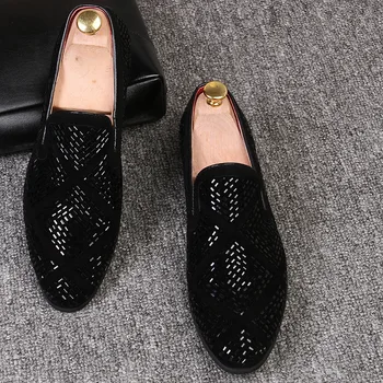 Rhinestone Pointed Toe Flat Breathable Dress Shoes Italian Leather Shoes Wedding Rivets Footwear Male Studded Oxford Shoes
Rhinestone Pointed Toe Flat Breathable Dress Shoes Italian Leather Shoes Wedding Rivets Footwear Male Studded Oxford Shoes