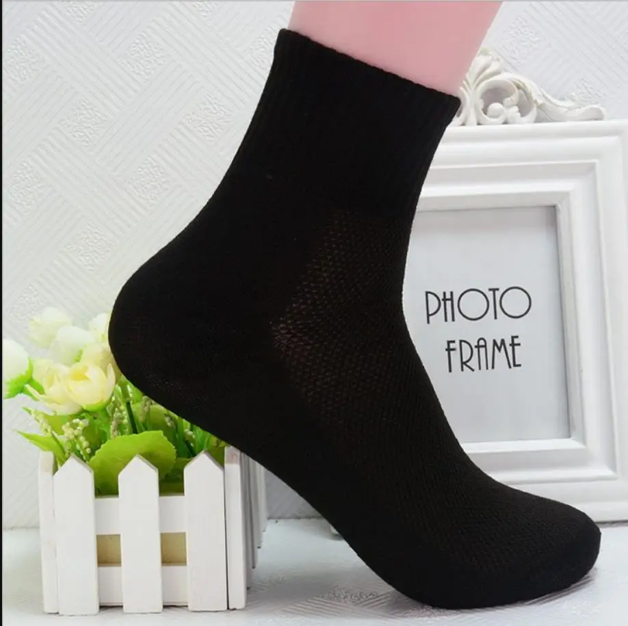 50PS/one pack Solid color mesh in stocs sports cotton socks spring and summer socks
50PS/one pack Solid color mesh in stocs sports cotton socks spring and summer socks