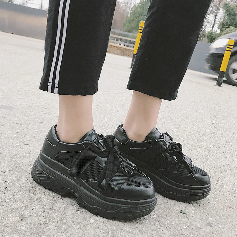 Weweya 2018 Spring Summer New Style Mesh Breathable Platform Women Sneakers Casual Shoes Lace Up Woman Flats tenis feminino
Weweya 2018 Spring Summer New Style Mesh Breathable Platform Women Sneakers Casual Shoes Lace Up Woman Flats tenis feminino