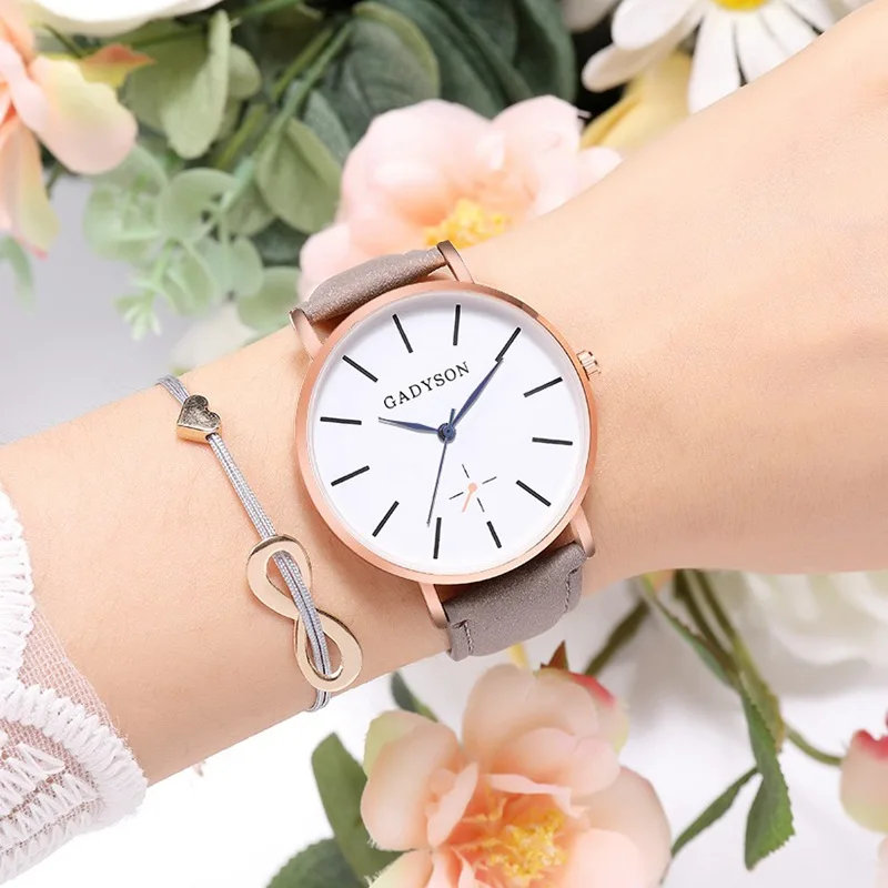 2019 Luxury Brand Women's Watch Simple Style Leather Band Quartz Watch Fashion Wristwatch Ladies Watches Clock For Women zegarek
2019 Luxury Brand Women's Watch Simple Style Leather Band Quartz Watch Fashion Wristwatch Ladies Watches Clock For Women zegarek