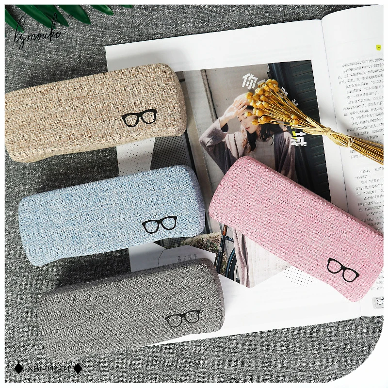 4 Colors Hot Selling Pure Color Metal Cotton and Linen Fabric Portable Reading Glasses Case for Kit Container Glasses Box
4 Colors Hot Selling Pure Color Metal Cotton and Linen Fabric Portable Reading Glasses Case for Kit Container Glasses Box