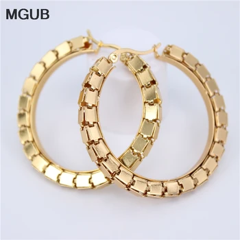 2019 new design Fashion Stainless Steel Gold Color Hoop Earrings for women Wholesale round circle Fashion jewelry LH692
2019 new design Fashion Stainless Steel Gold Color Hoop Earrings for women Wholesale round circle Fashion jewelry LH692