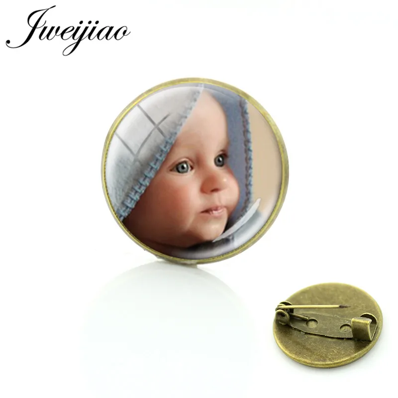 

JWEIJIAO Custom Antique Bronze Brooches Baby Family Pet Photo Glass Cabochon Badge Pins Breastpin Gift Na01