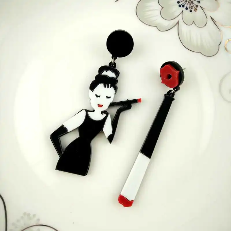 European Fashion Hip Hop Jewelry Sexy Women Smoking Lips Asymetric Acrylic Long Earrings
European Fashion Hip Hop Jewelry Sexy Women Smoking Lips Asymetric Acrylic Long Earrings