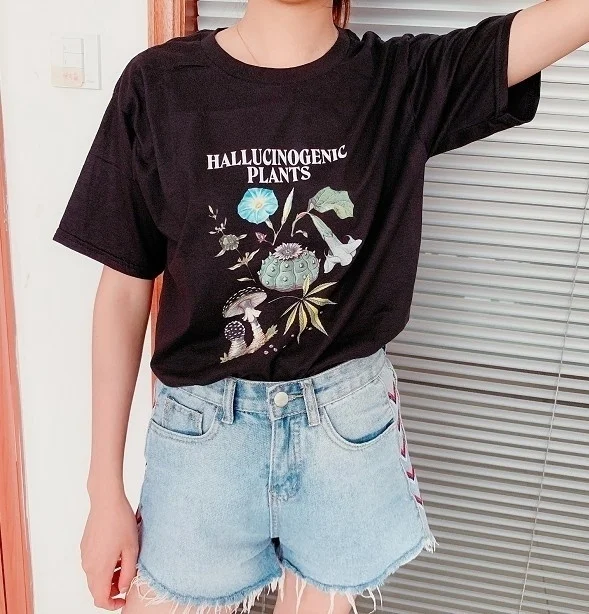 Fashionshow-JF Morning Glory Women T Shirt Black Tees Summer Fashion Hallucinogenic Plants T-Shirt Marijuana Mushroom Tee
Fashionshow-JF Morning Glory Women T Shirt Black Tees Summer Fashion Hallucinogenic Plants T-Shirt Marijuana Mushroom Tee