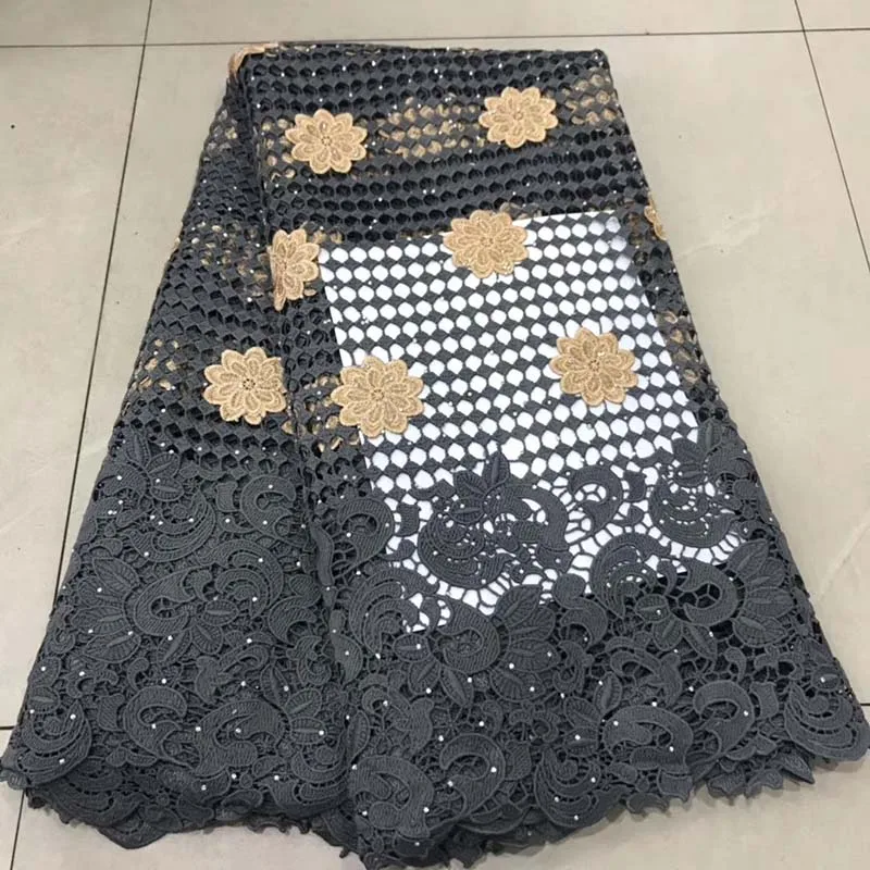 2019 New French Guipure Fabric High Quality Flower Embroidered Lace African Lace Fabric For Wedding Nigerian Cord Lace Material
2019 New French Guipure Fabric High Quality Flower Embroidered Lace African Lace Fabric For Wedding Nigerian Cord Lace Material