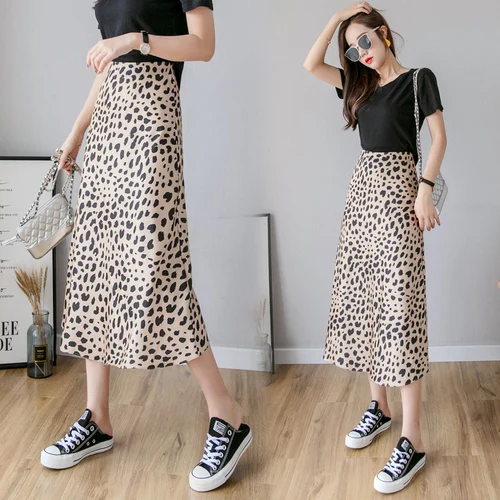 2019 Spring Autumn New Fashion Leopard Print High Waist Temperament Popular Lady Silk Streetwear Female Half Length Skirt A-line
2019 Spring Autumn New Fashion Leopard Print High Waist Temperament Popular Lady Silk Streetwear Female Half Length Skirt A-line