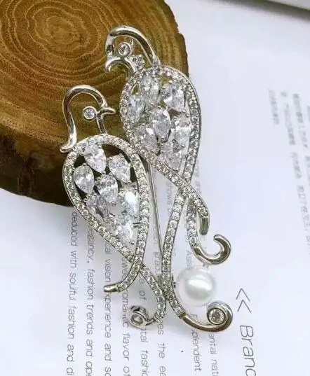 DYY 9010+++free shipping 925 fashion beautiful white crystal Parrot Jewelry brooch sweater chain
DYY 9010+++free shipping 925 fashion beautiful white crystal Parrot Jewelry brooch sweater chain