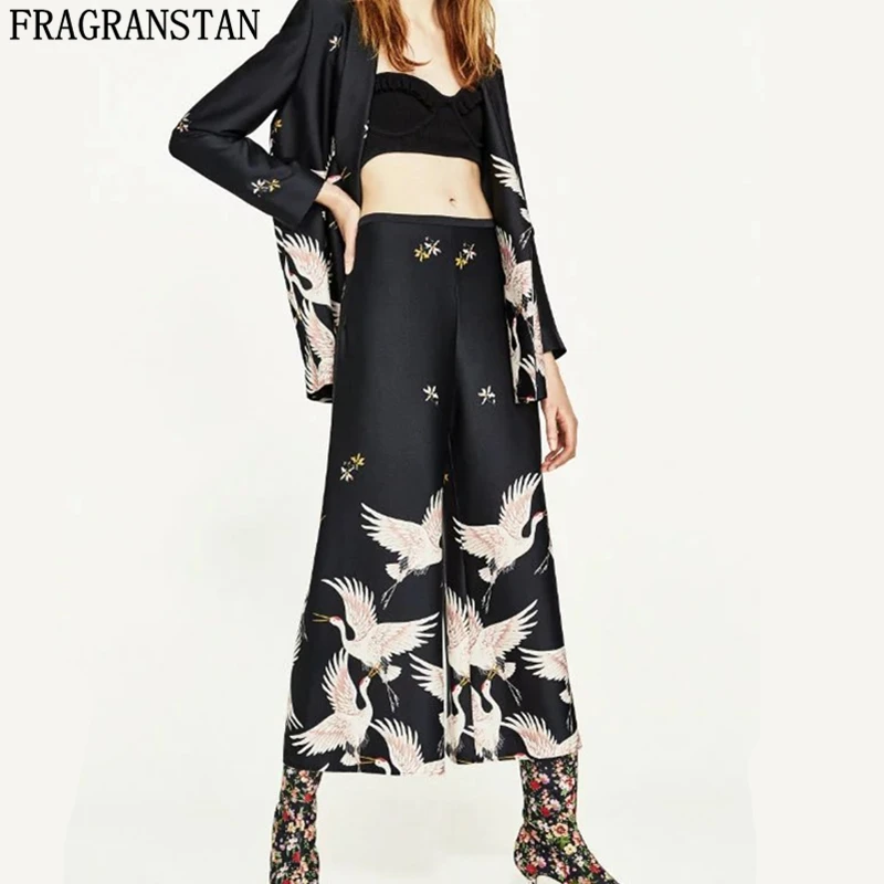 2018 New Spring Summer Women Two Piece Set Crane Print Long Sleeve Suit Coat And Long Wide Leg Pants Female Casual Suits LY329
2018 New Spring Summer Women Two Piece Set Crane Print Long Sleeve Suit Coat And Long Wide Leg Pants Female Casual Suits LY329