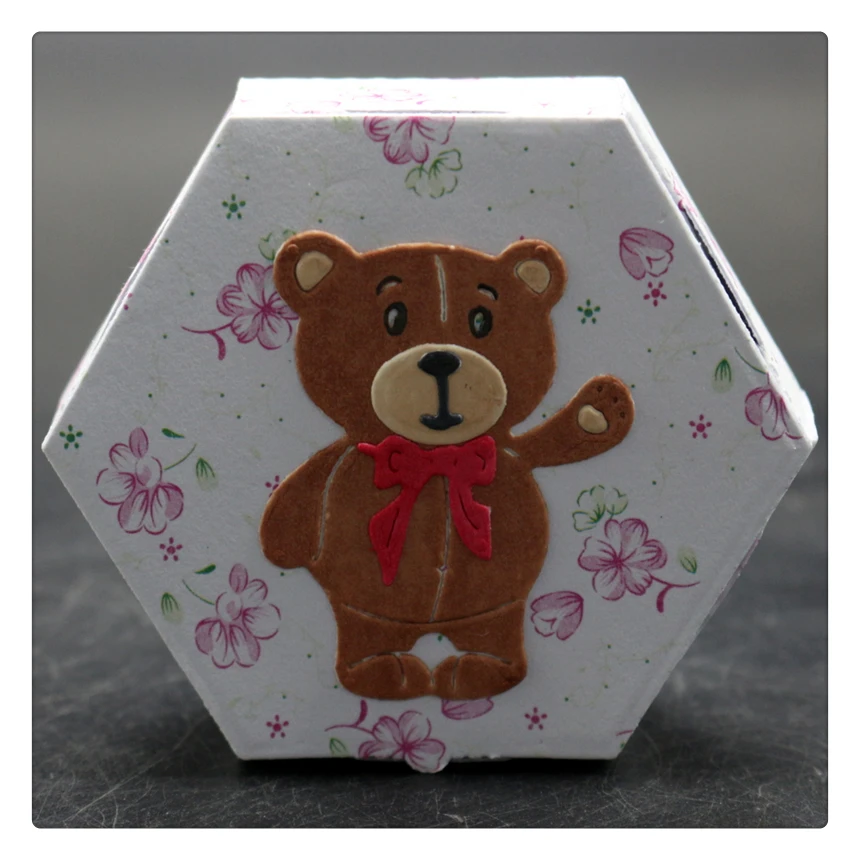 1725 Bear Candy Box Scrapbook Metal Cutting Dies For Scrapbooking Stencils DIY Album Cards Decoration Embossing Folder Die Cuts
1725 Bear Candy Box Scrapbook Metal Cutting Dies For Scrapbooking Stencils DIY Album Cards Decoration Embossing Folder Die Cuts