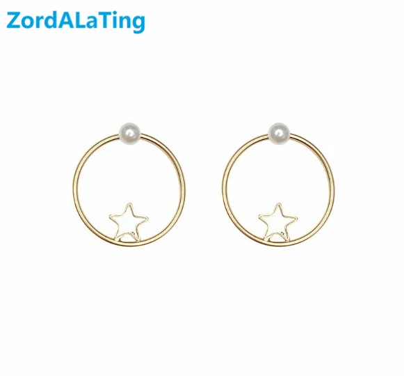Girl cute pearl simple earrings for women girl student golden silver circle star temperament cool wind 2019 new fashion
Girl cute pearl simple earrings for women girl student golden silver circle star temperament cool wind 2019 new fashion