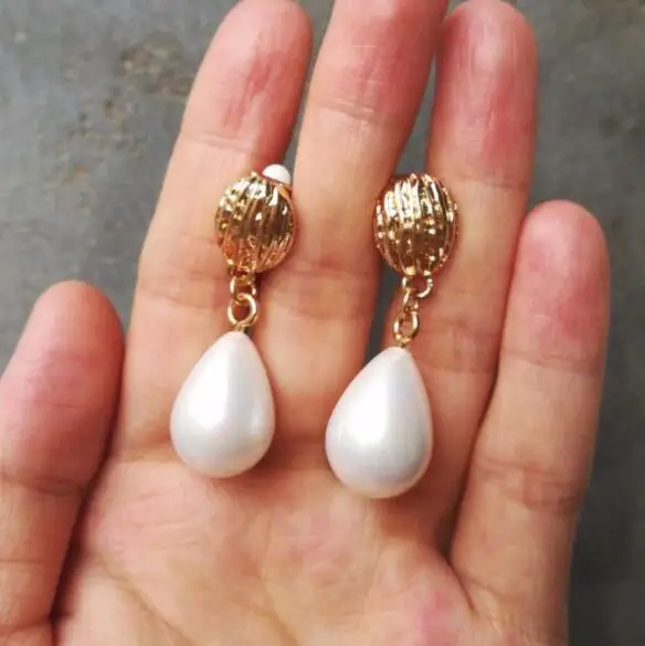 Timeless Wonder Glam Faux Pearl Statement Earrings Girl Party Gorgeous Top Japan gift wedding gown stunning no ear hole ins 3415
Timeless Wonder Glam Faux Pearl Statement Earrings Girl Party Gorgeous Top Japan gift wedding gown stunning no ear hole ins 3415