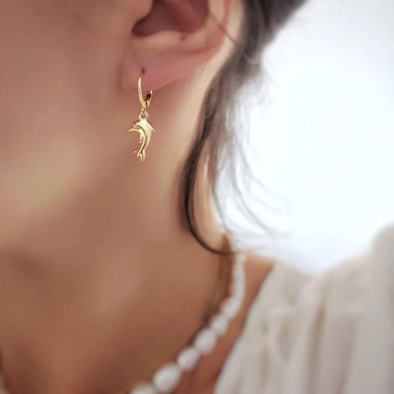 WTLTC Bohemia Metal Animal Hoop Earrings for Women Drop Dolphin Hoops Earrings Ocean Beach Huggies Earrings Summer Jewellery
WTLTC Bohemia Metal Animal Hoop Earrings for Women Drop Dolphin Hoops Earrings Ocean Beach Huggies Earrings Summer Jewellery