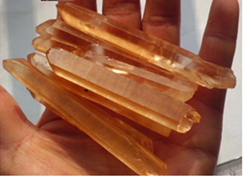 100g New Find fromTibetan Himalaya red soil rough Quartz crystal Points Stone 6-10pcs
100g New Find fromTibetan Himalaya red soil rough Quartz crystal Points Stone 6-10pcs