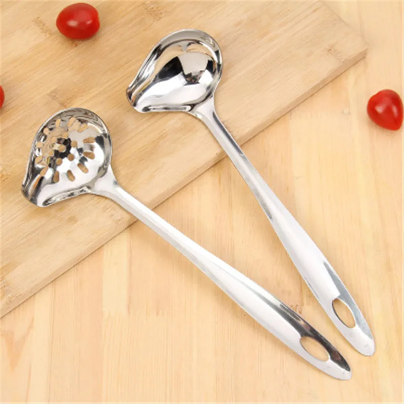 Thick stainless steel with mouth juice soup spoon pouring juice shell oblique mouth soup scoop duck mouth mouth soup colander
Thick stainless steel with mouth juice soup spoon pouring juice shell oblique mouth soup scoop duck mouth mouth soup colander