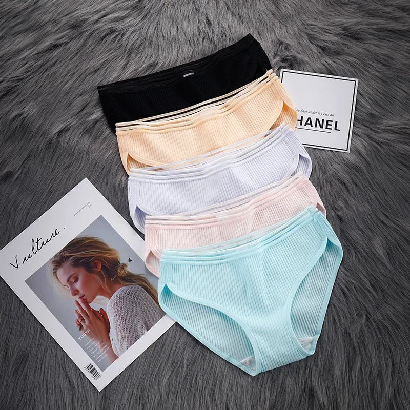 New pattern Comfortable fashion Rib cotton Women Briefs Mid-Rise Solid simple For Panties Women's underwear Lady's Lingerie
New pattern Comfortable fashion Rib cotton Women Briefs Mid-Rise Solid simple For Panties Women's underwear Lady's Lingerie