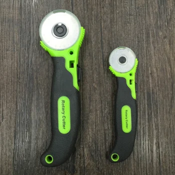 Cloth Rotary Green Cutter Patchwork Roller Wheel Round Knife Leather Paper Fabric Cutter Cutting Tool Sewing Parts
Cloth Rotary Green Cutter Patchwork Roller Wheel Round Knife Leather Paper Fabric Cutter Cutting Tool Sewing Parts