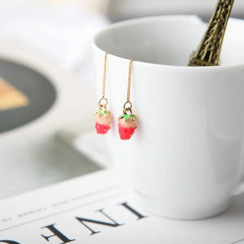 2019 new arrival hot Personality geometric simple fruit pineapple strawberry earrings long earrings tassel earrings
2019 new arrival hot Personality geometric simple fruit pineapple strawberry earrings long earrings tassel earrings