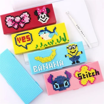 DIY pencil case Creative Building Block Assembly Cartoon Pencil Bag Stationery Box for Boys and Girls
DIY pencil case Creative Building Block Assembly Cartoon Pencil Bag Stationery Box for Boys and Girls