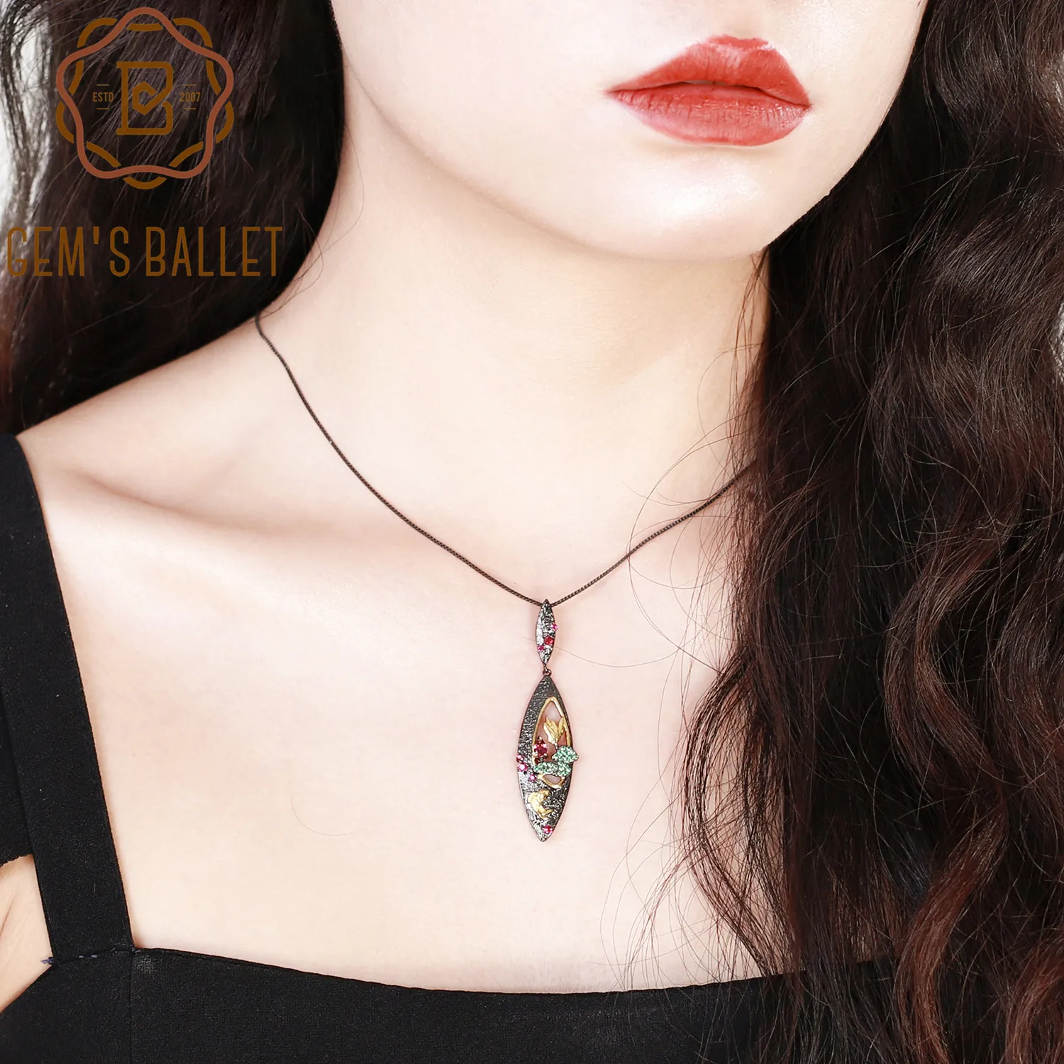 GEM'S BALLET Natural Rhodolite Garnet Gemstones 925 Sterling Silver Handmade Goldfish Pendant Necklace for Women Fine Jewelry
GEM'S BALLET Natural Rhodolite Garnet Gemstones 925 Sterling Silver Handmade Goldfish Pendant Necklace for Women Fine Jewelry