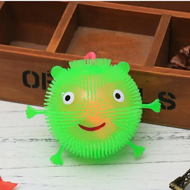 Squeaky Toy Hedgehog Cute LED Light Up Flashing Kids Rubber Bouncy Ball | Игрушки и хобби