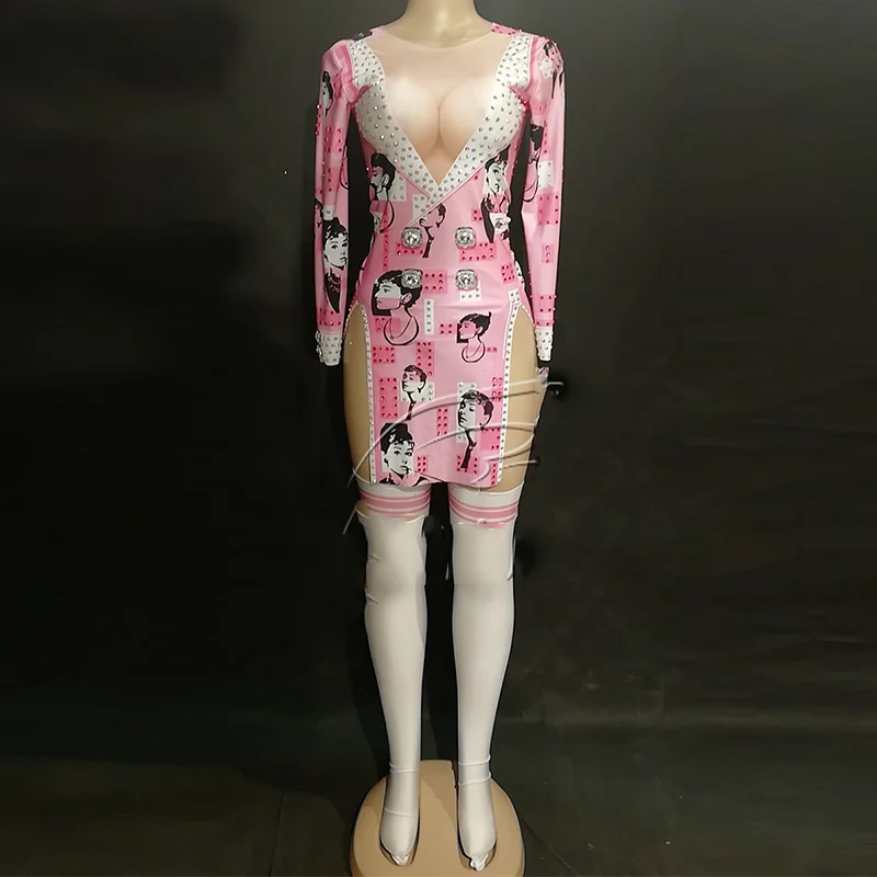 Nightclub Female Singer DjDs Performance Suit Pink Print Short Cheongsam Skirt Sexy Split Dress Shoe Cover Stage Costume DWY1356
Nightclub Female Singer DjDs Performance Suit Pink Print Short Cheongsam Skirt Sexy Split Dress Shoe Cover Stage Costume DWY1356