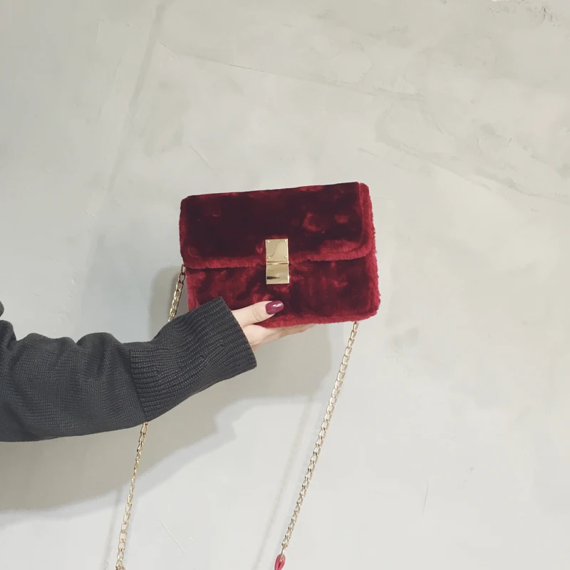 2018 Faux Fur bags for Women Fashion Lady Mini Flap Bag funny Shoulder Crossbody Bags Soft plush Chain Shoulder Straps For Bag
2018 Faux Fur bags for Women Fashion Lady Mini Flap Bag funny Shoulder Crossbody Bags Soft plush Chain Shoulder Straps For Bag