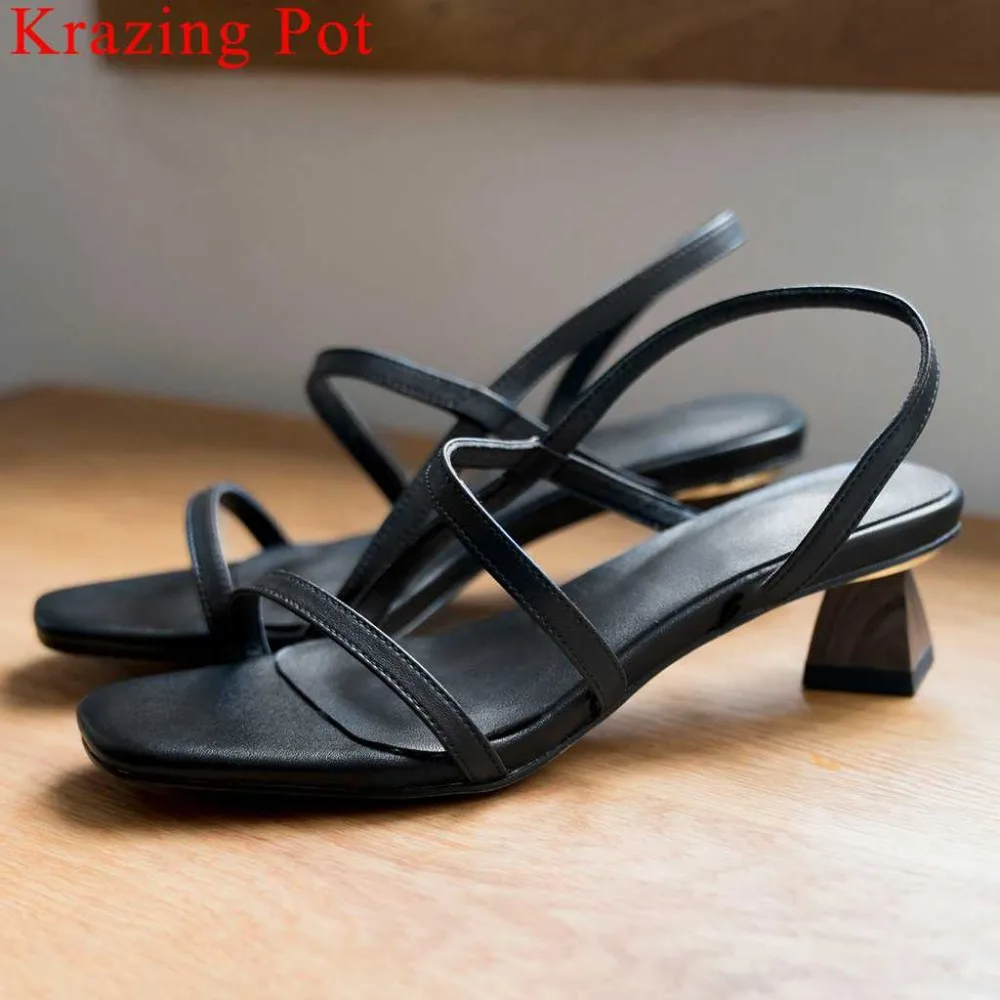 2019 large size genuine leather wood strange style med heels slip on slingbak women sandals peep square toe gladiator shoes L05
2019 large size genuine leather wood strange style med heels slip on slingbak women sandals peep square toe gladiator shoes L05