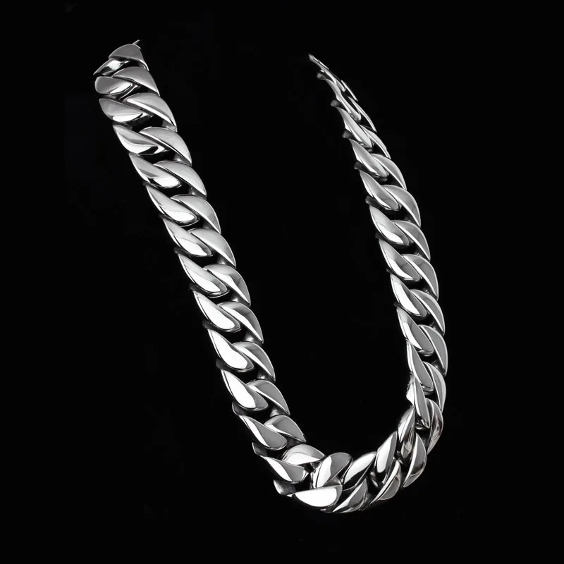 The new silver men's titanium steel necklaces Male money thick big style fashionable stainless steel necklace
The new silver men's titanium steel necklaces Male money thick big style fashionable stainless steel necklace