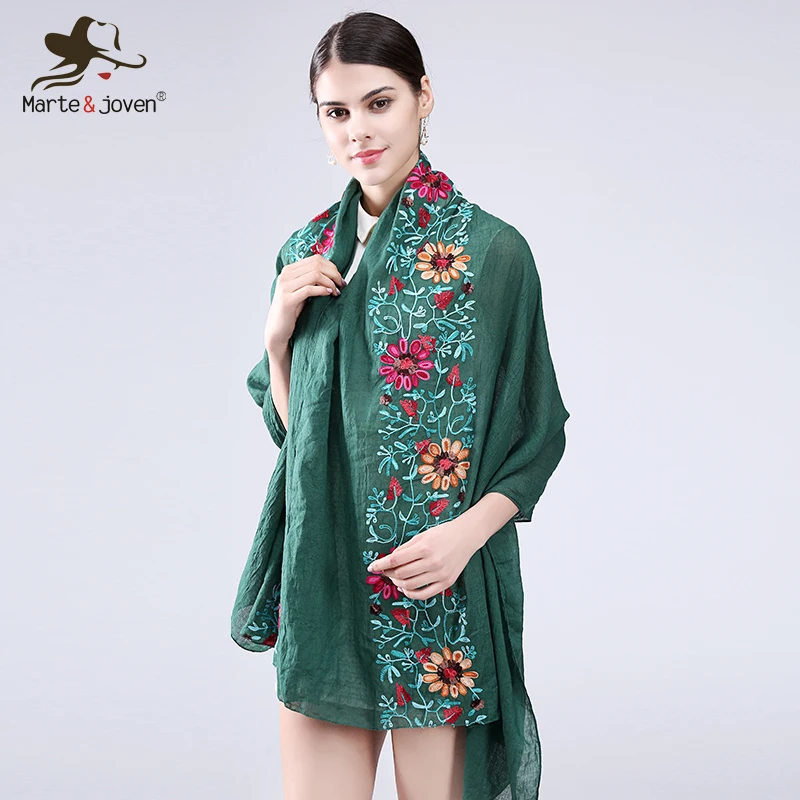Marte&Joven Ethnic Style Flower Embroidered Scarves and Shawls for Women Retro Design Chinese Style Soft Pashmina for Ladies
Marte&Joven Ethnic Style Flower Embroidered Scarves and Shawls for Women Retro Design Chinese Style Soft Pashmina for Ladies