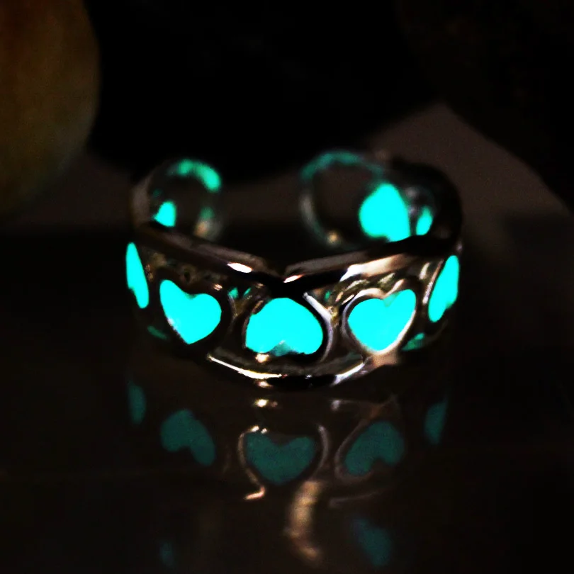 Fashion Glow In The Dark heart love Ring Women Fashion cupronickel Silver Rings Original Luminous ring Glowing gift for girl
Fashion Glow In The Dark heart love Ring Women Fashion cupronickel Silver Rings Original Luminous ring Glowing gift for girl