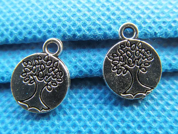 200pcs 12mm Antique Silver tone Filigree Lucky Wish Tree of Life Round Connector Pendant Charm/Finding,DIY Accessory
200pcs 12mm Antique Silver tone Filigree Lucky Wish Tree of Life Round Connector Pendant Charm/Finding,DIY Accessory