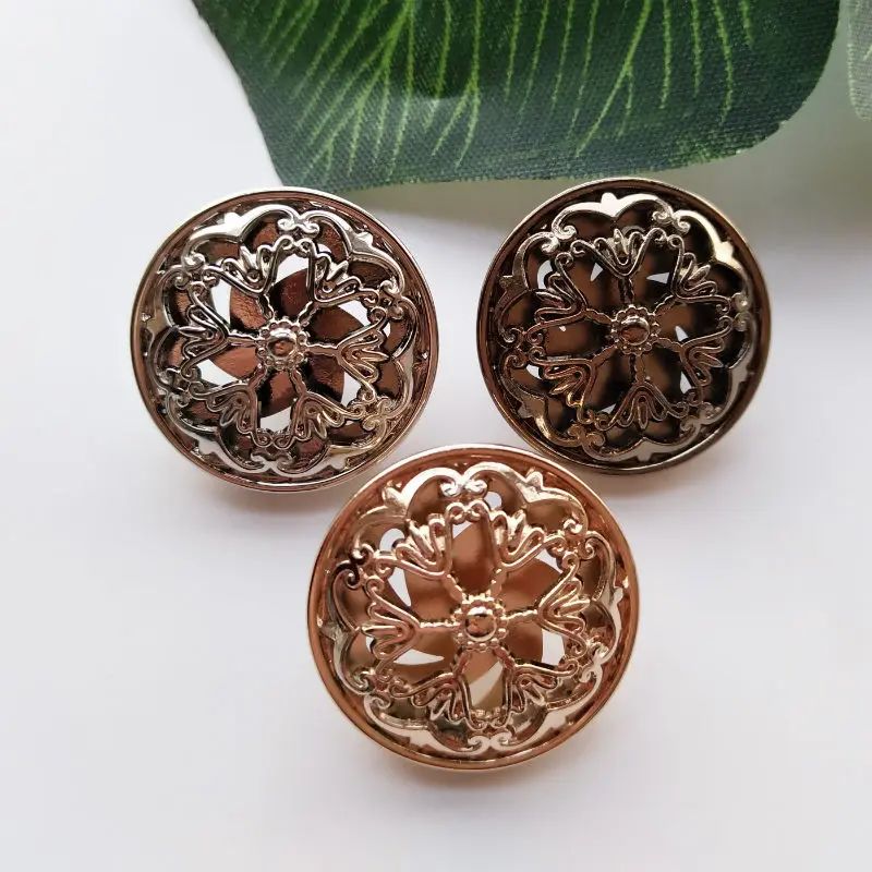 20pcs/lot Fashion One-Hole Metal Buttons Sewing-On Flower Hollow out Buttons For Clothes Craft Diy Decoration 21mm High Quality
20pcs/lot Fashion One-Hole Metal Buttons Sewing-On Flower Hollow out Buttons For Clothes Craft Diy Decoration 21mm High Quality