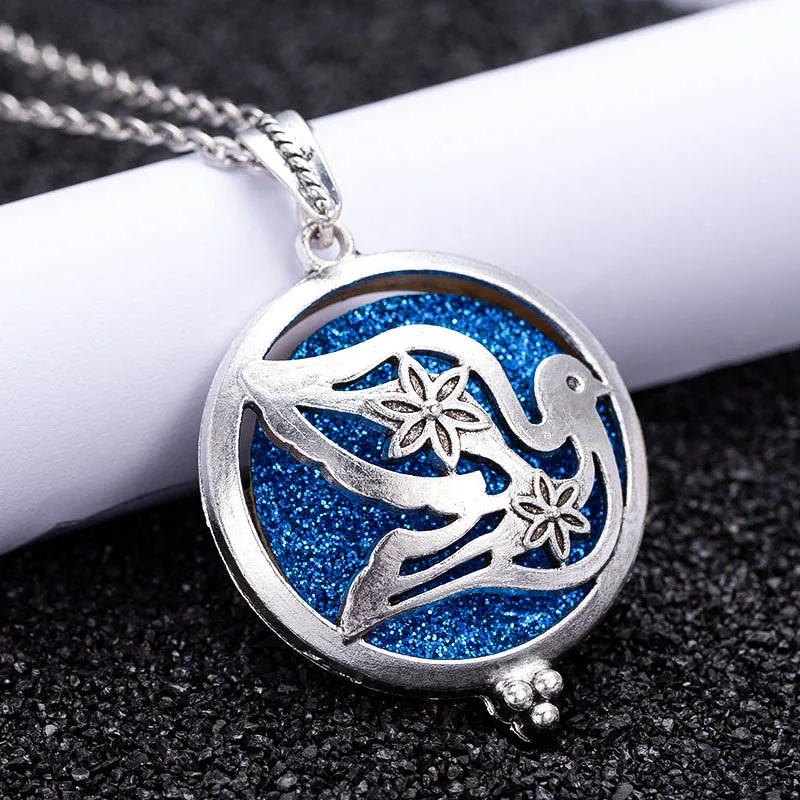 Aroma Diffuser Necklace Open Locket Retro bird Pendant Perfume Essential oil Locket Necklace Chain length 60cm 1pcs Sequin A+17 
Aroma Diffuser Necklace Open Locket Retro bird Pendant Perfume Essential oil Locket Necklace Chain length 60cm 1pcs Sequin A+17